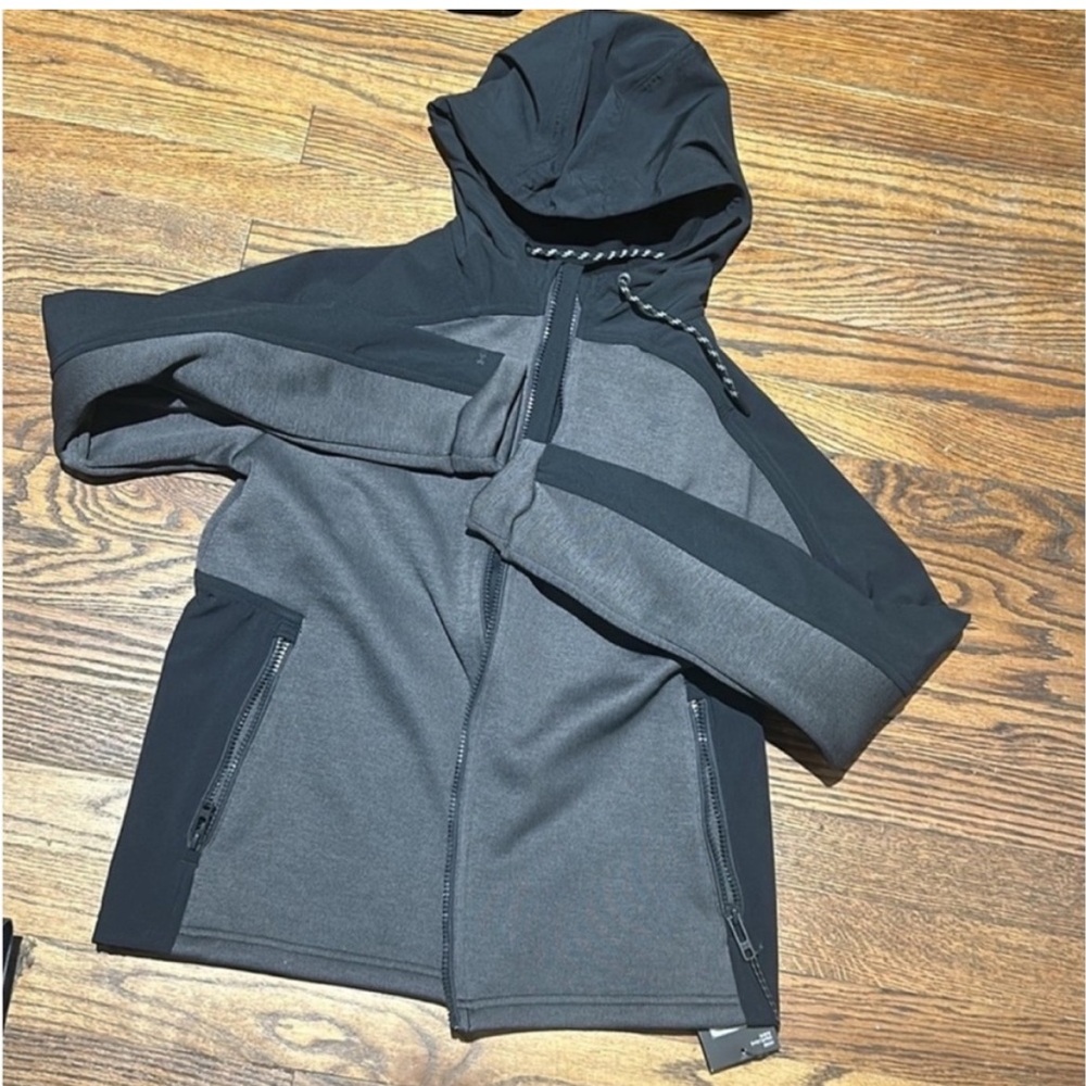Under Armour Black Utility Jacket with Hood and Zipper - Picture 6 of 9